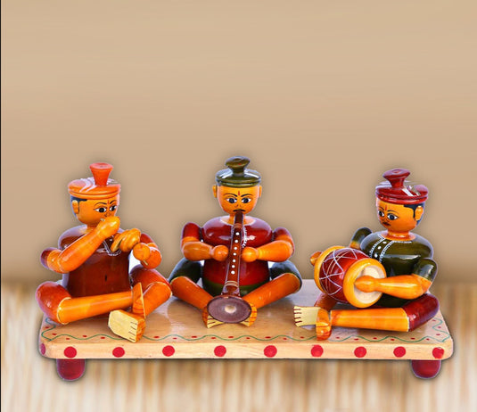 Etikoppaka Bommalu Sannai Set 3 Dolls | Ankudu Wood | 23 X 10 X 12 Inches